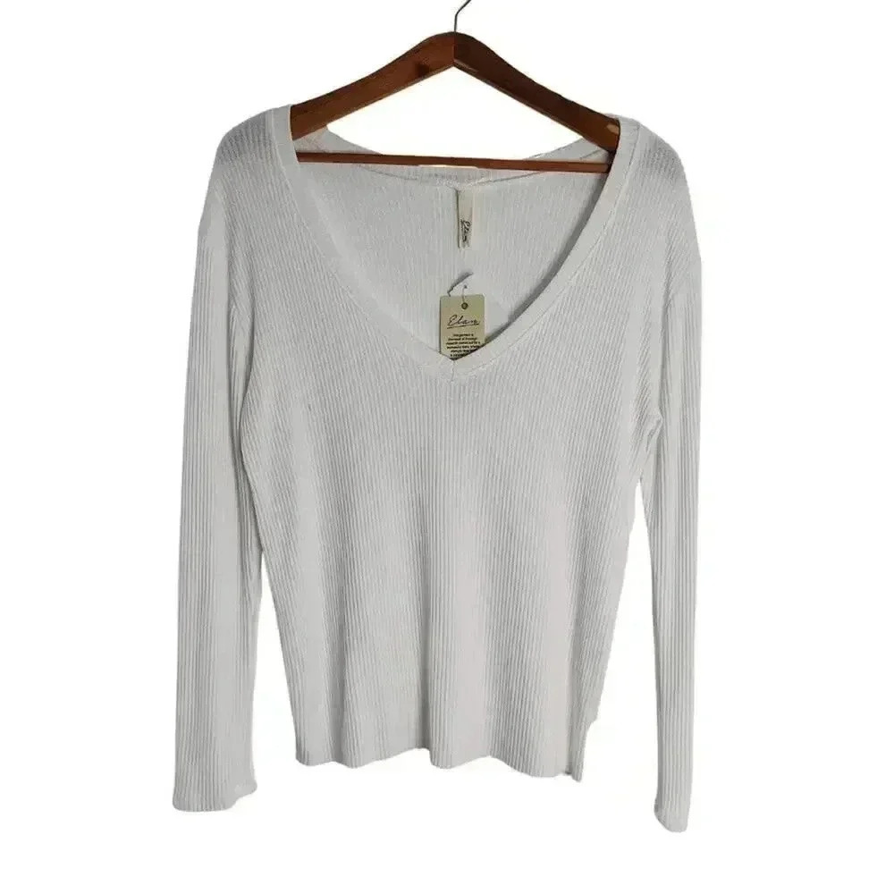 NWT Elan White Ribbed V Neck Long Sleeve Shirt Women's Size M